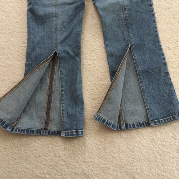 JLo Capri - Picture 3 of 8